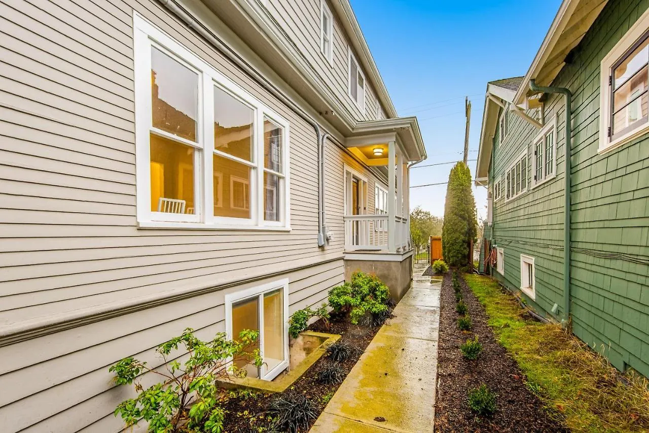 Holiday home The Colonial Villa Seattle United States
